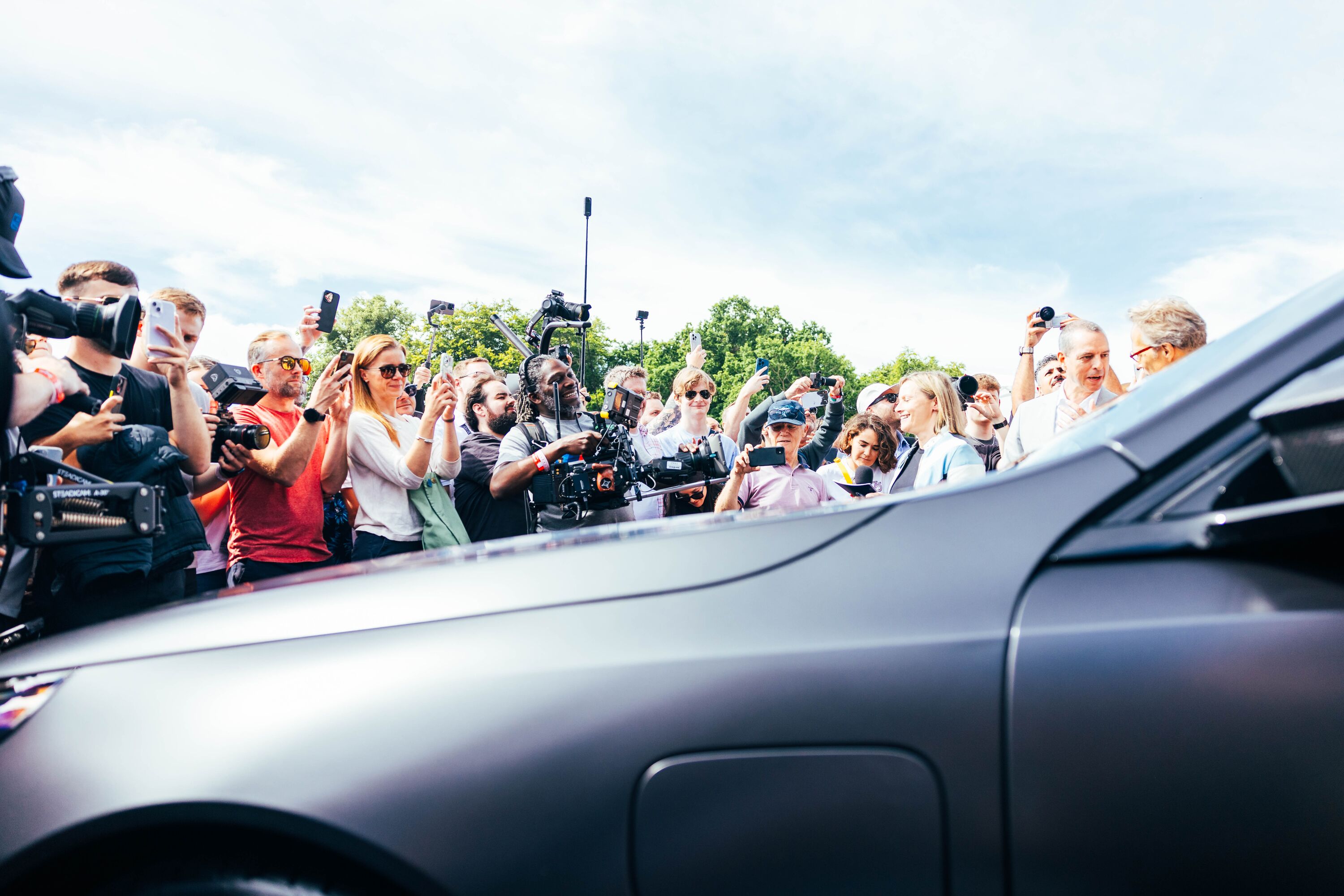 [Video] BMW M5 Debuts 725PS Of Hybrid V8 Power At The Festival Of Speed ...