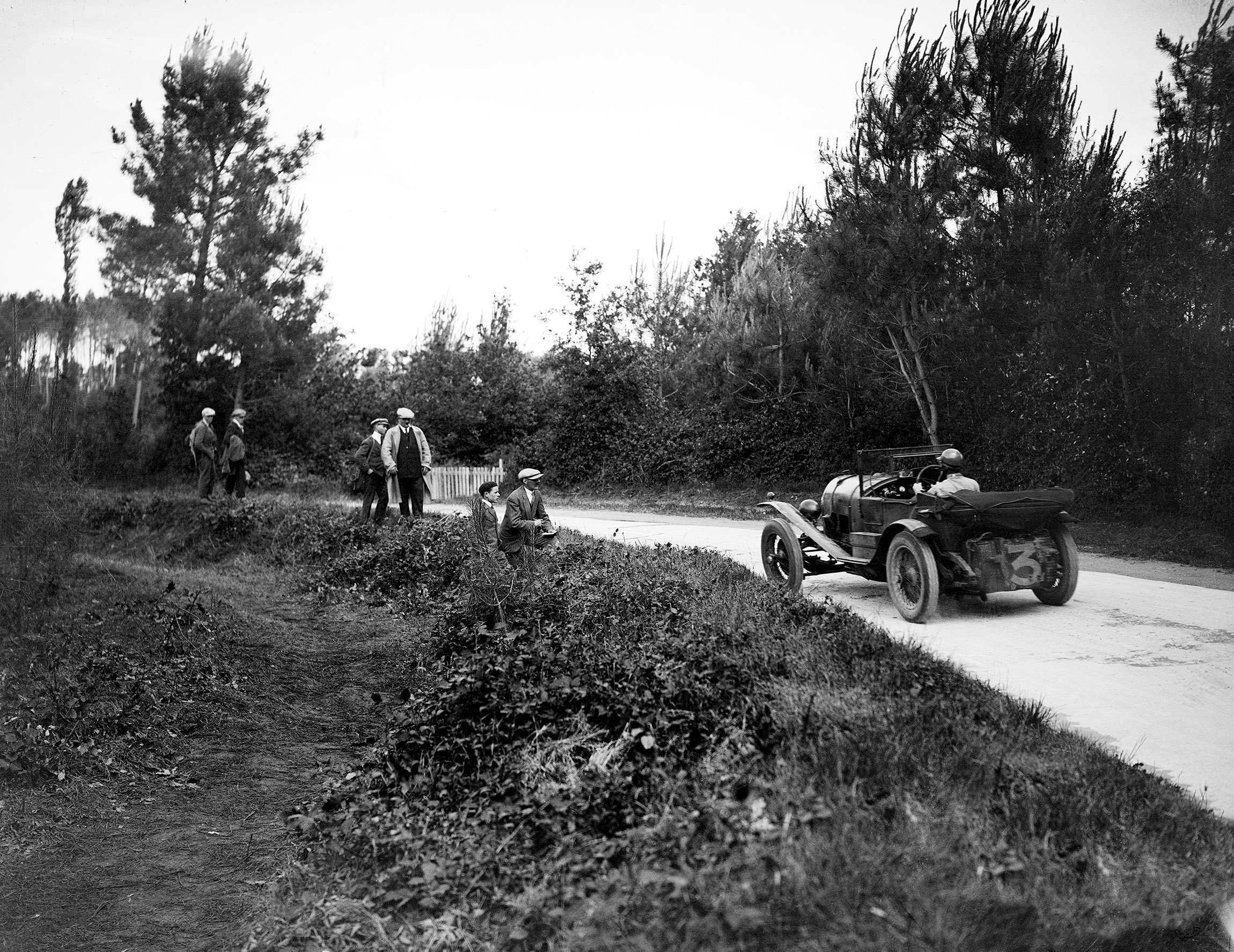 maison_blanche_bentley_le_mans_1927_11111602.jpg