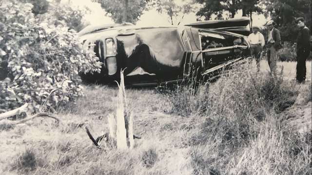 bentley-corniche-crash-1939-goodwood-09082019.jpg