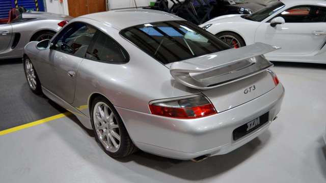 porsche-911-gt3-996-s2300799-6.jpg