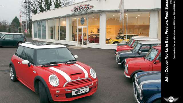 dan_trent_mini_jcw_gp_goodwood_05021801.jpg