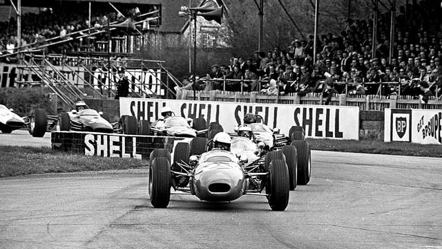 The last Formula 3 International - ‘Nosher’ Hart’s Peter Sellers Racing Lotus 35 leads Piers Courage’s Charles Lucas-Team Lotus Type 41 through the chicane