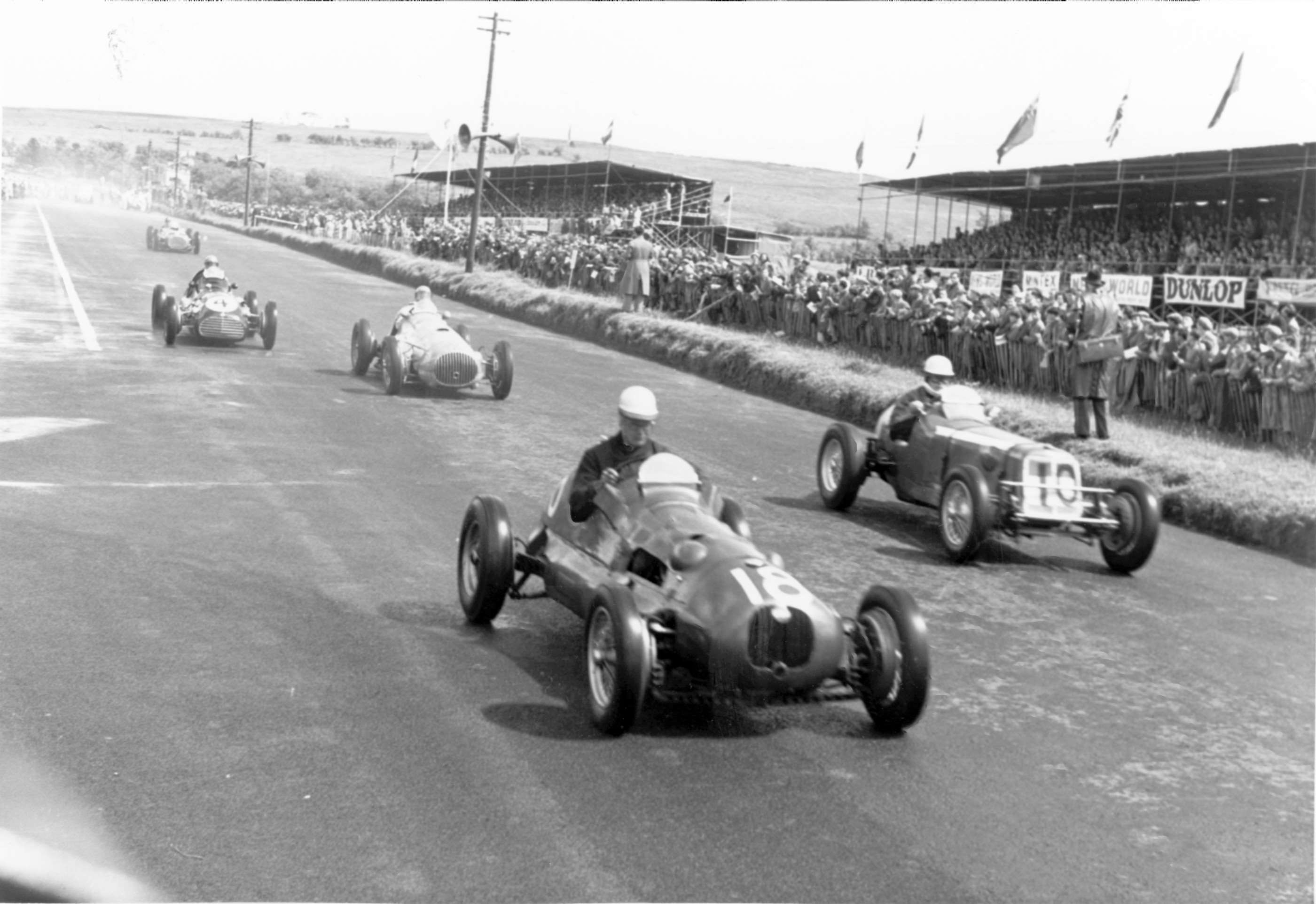 1952 Ulster Trophy, Dundrod - one-offs take the start - Bobby Baird in the Baird-Griffin (left) - Prince ‘Bira’ in his OSCA V12 - Geoff Richardson in his RRA (No 18) - with Ron Flockhart in the ‘common’ ERA at right...