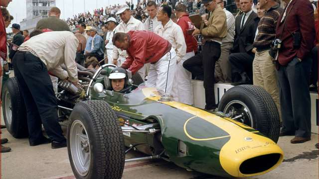 Jimmy Clark in the works Lotus-Ford 34 which went out due to inadequate Dunlop tyres - after leading the 500 - 1964