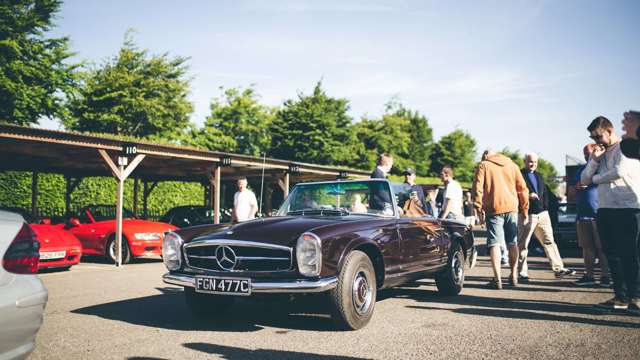 breakfast_clu_soft_top_sunday_classics_goodwood_08062017_0825.jpg