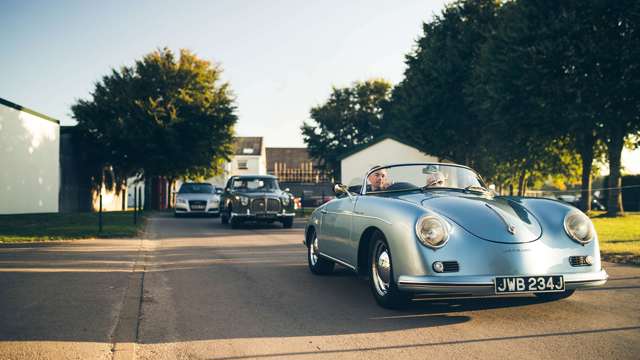 breakfast_club_classic_car_sunday_early_arrivers_05081830.jpg