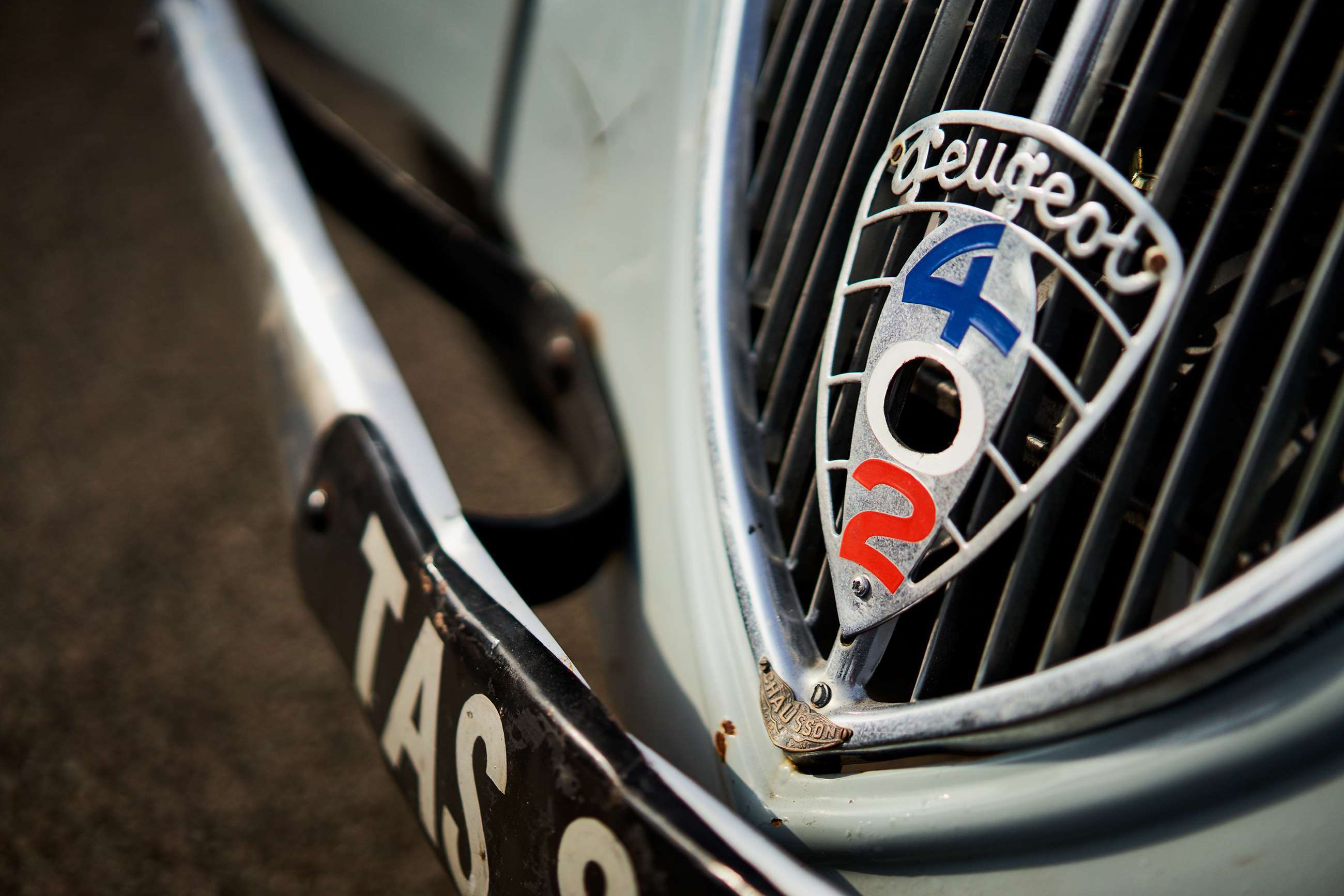 fos2019-bc-classiccar-peugeot-402-1937-james-lynch-goodwood-04081903.jpg