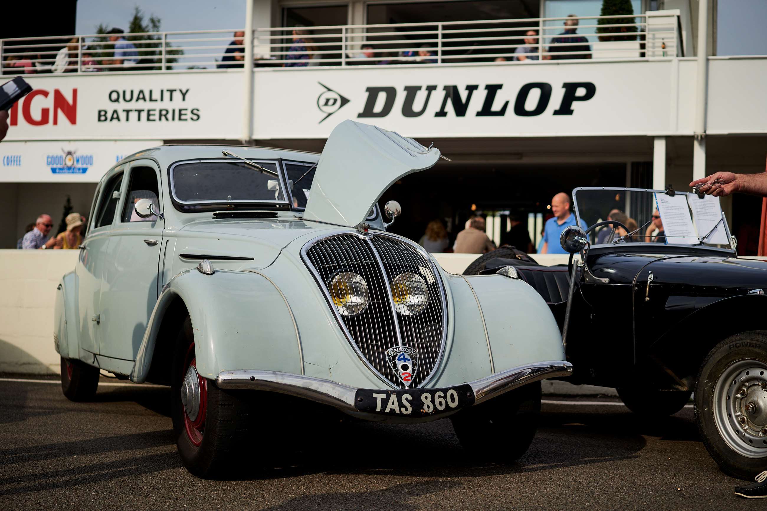 fos2019-bc-classiccar-peugeot-402-1937-james-lynch-goodwood-04081930.jpg