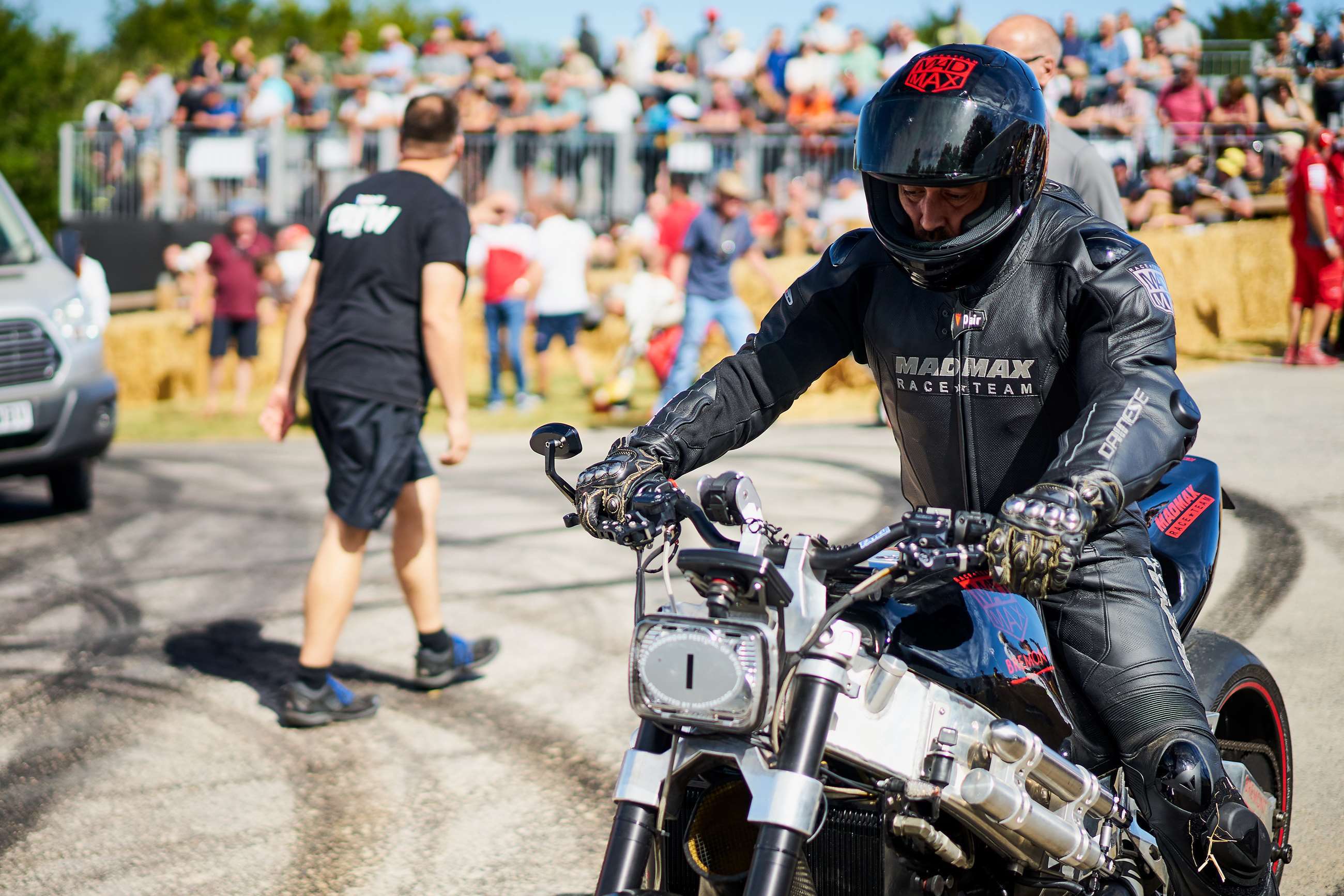 fos-2019-madmax-street-fighter-jet-bike-jameslynch-goodwood-16071906.jpg