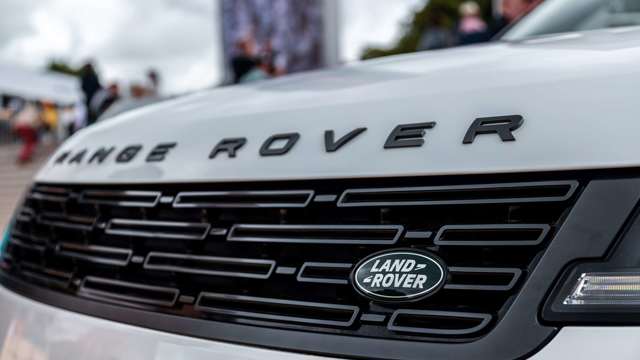 toby-whales-range-rover-sport-fos-23.jpg