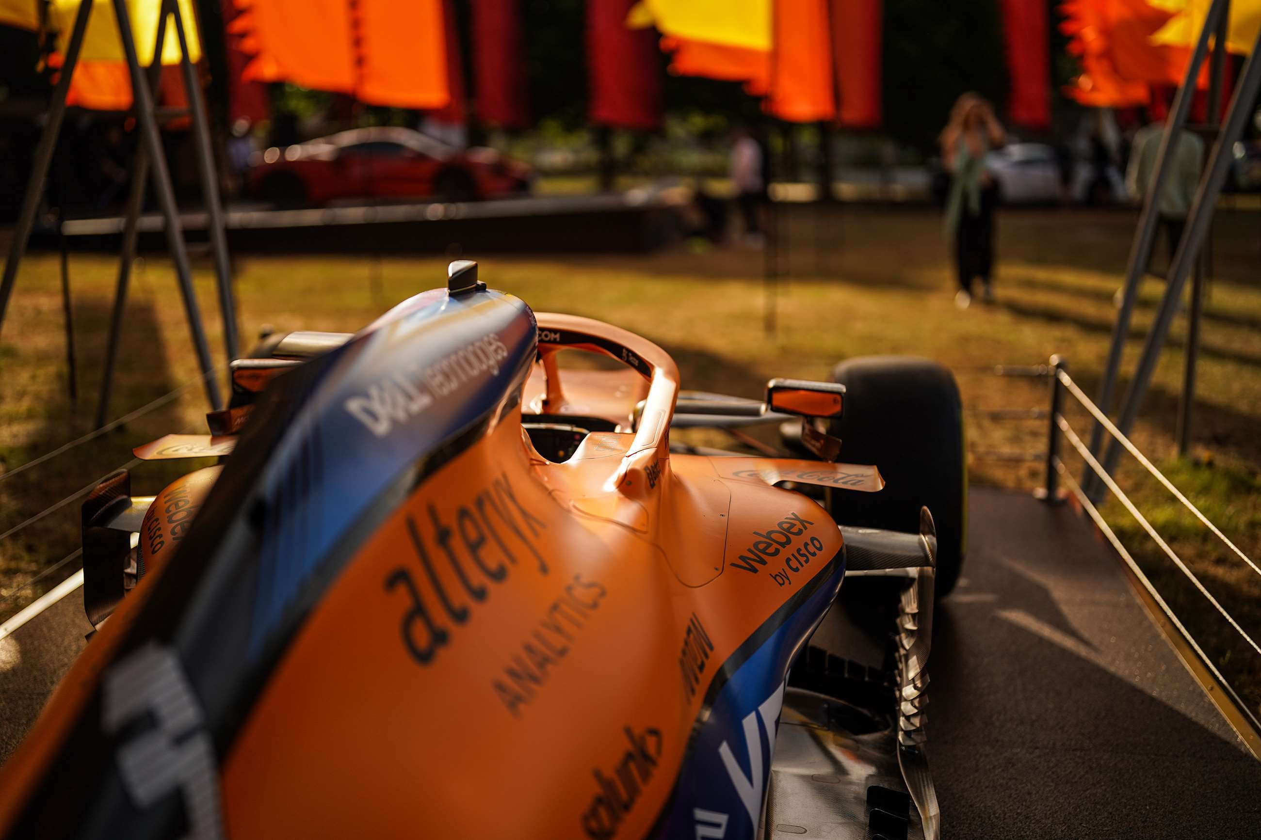 pete-summers-ricciardo-monza-mclaren-06.jpg