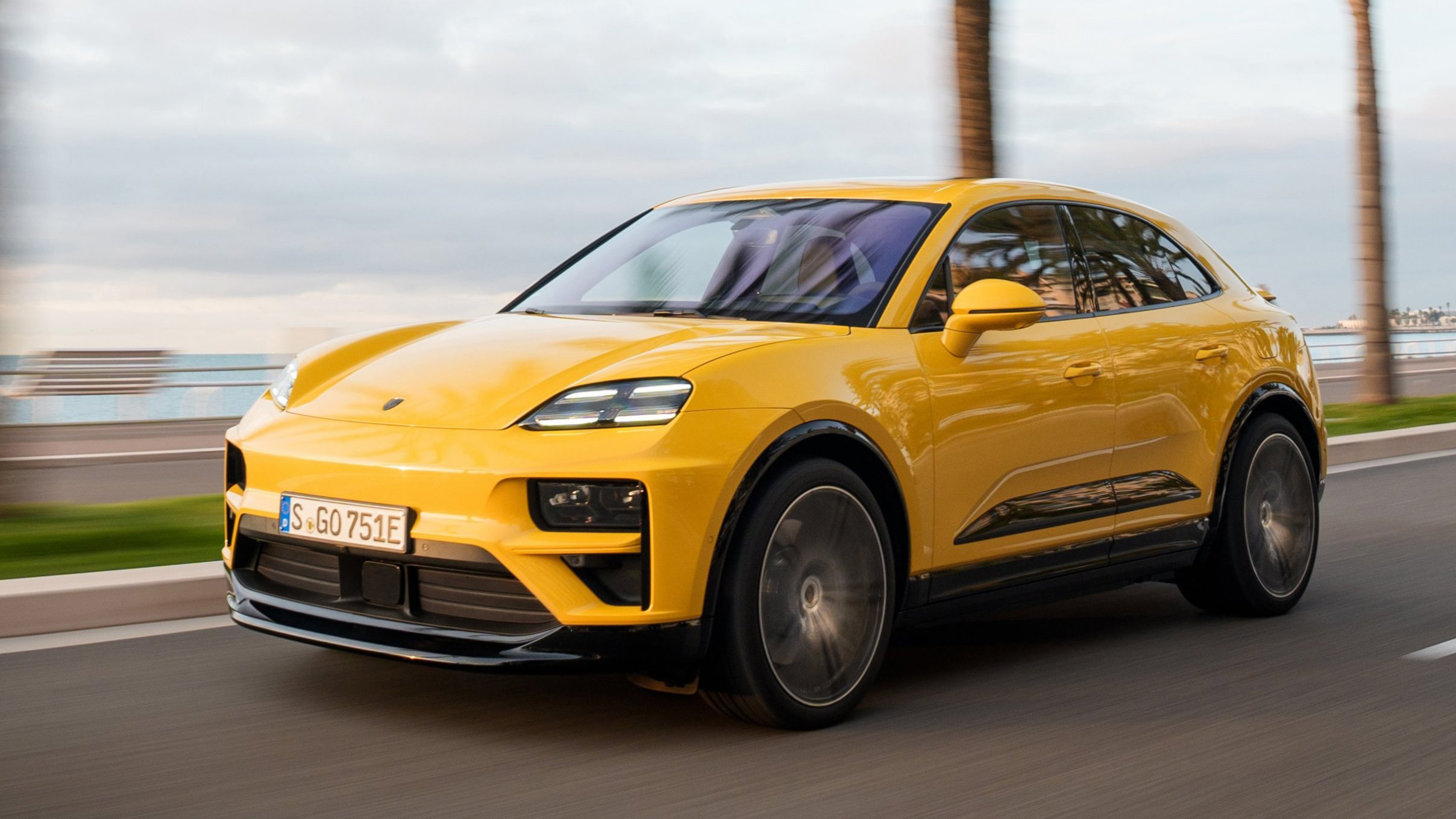 porsche macan turbo copy.jpg