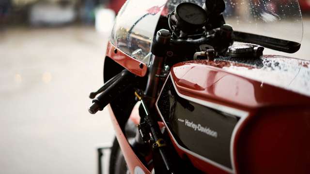 76mm_harley_davidson_goodwood_20031807.jpg