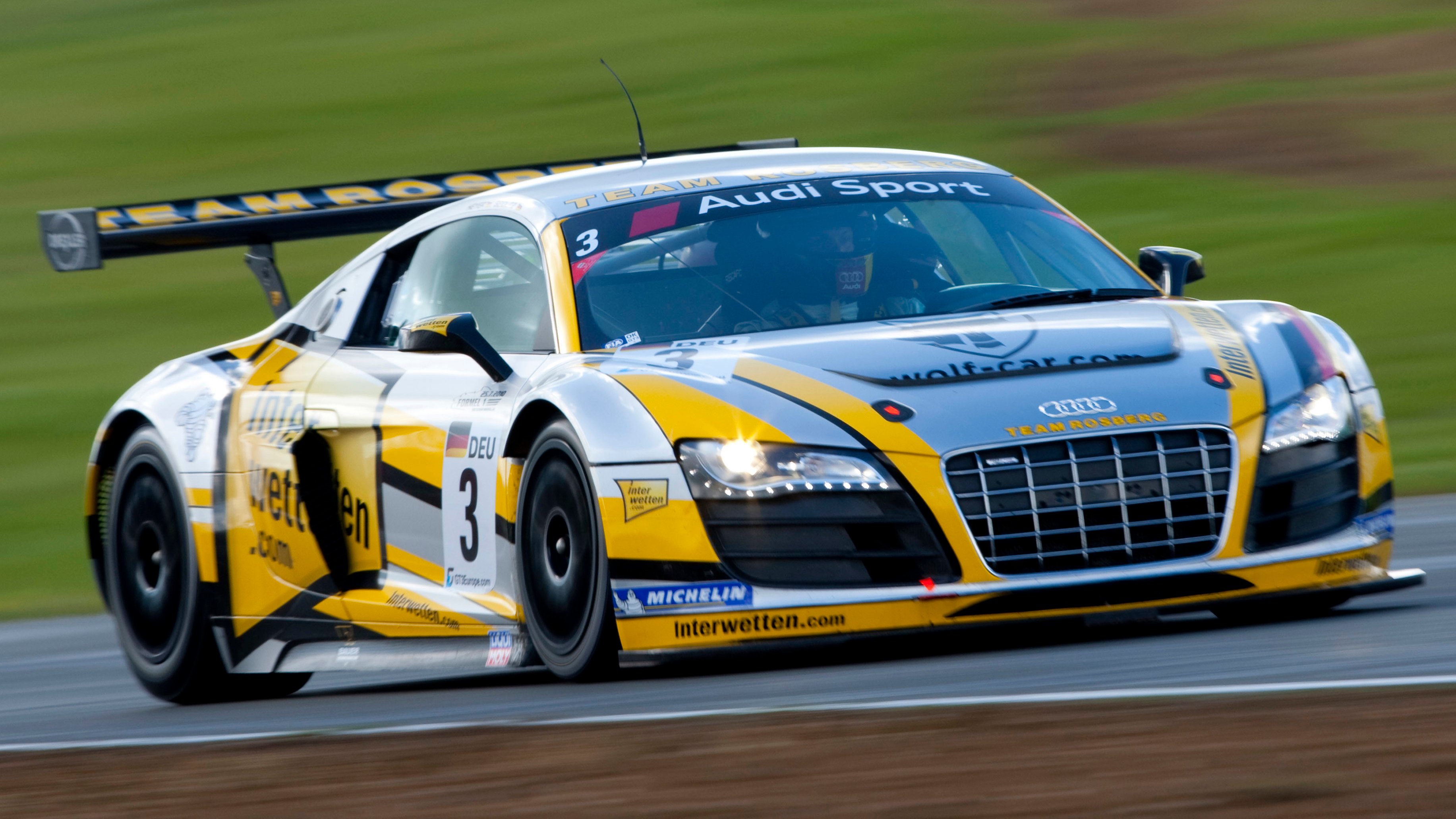 Audi-R8-LMS copy.jpg