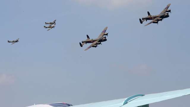 revival-2014-lancaster-thumper-vera-spitfires-hurricane-tom-boland-mi-goodwood-08052020.jpg