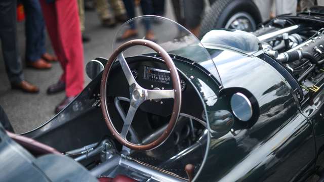 brm-p15-v16-pete-summers-goodwood-17092105.jpg