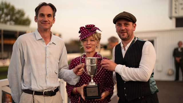 prize-giving-2023-goodwood-revival-pete-summers-46.jpg