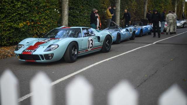 speedweek-saturday-morning-pete-summers-goodwood-17102032.jpg