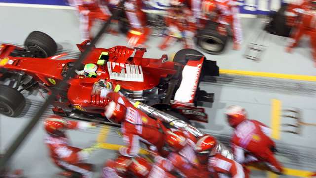 memorable-singapore-grand-prix-moments-f1-13.jpg