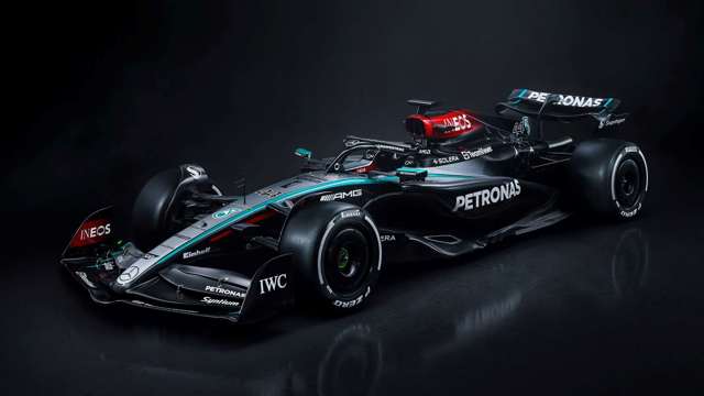 mercedes-reveals-w15-challenger-for-2024-f1-season-02.jpg