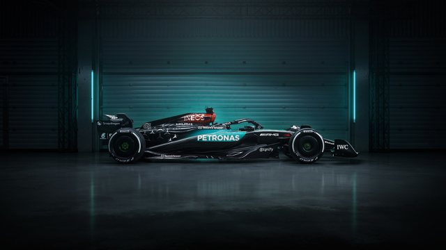 Mercedes Singapore Petronas livery 05.jpg