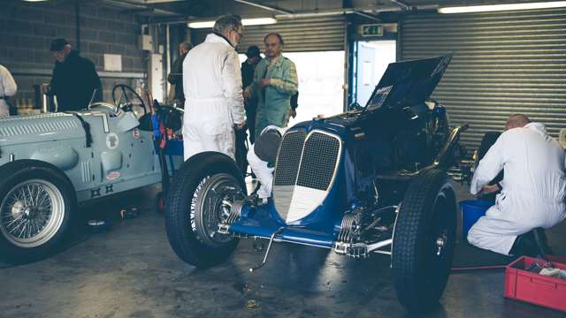 alfa_romeo_8cm_donington_historic_05051606.jpg