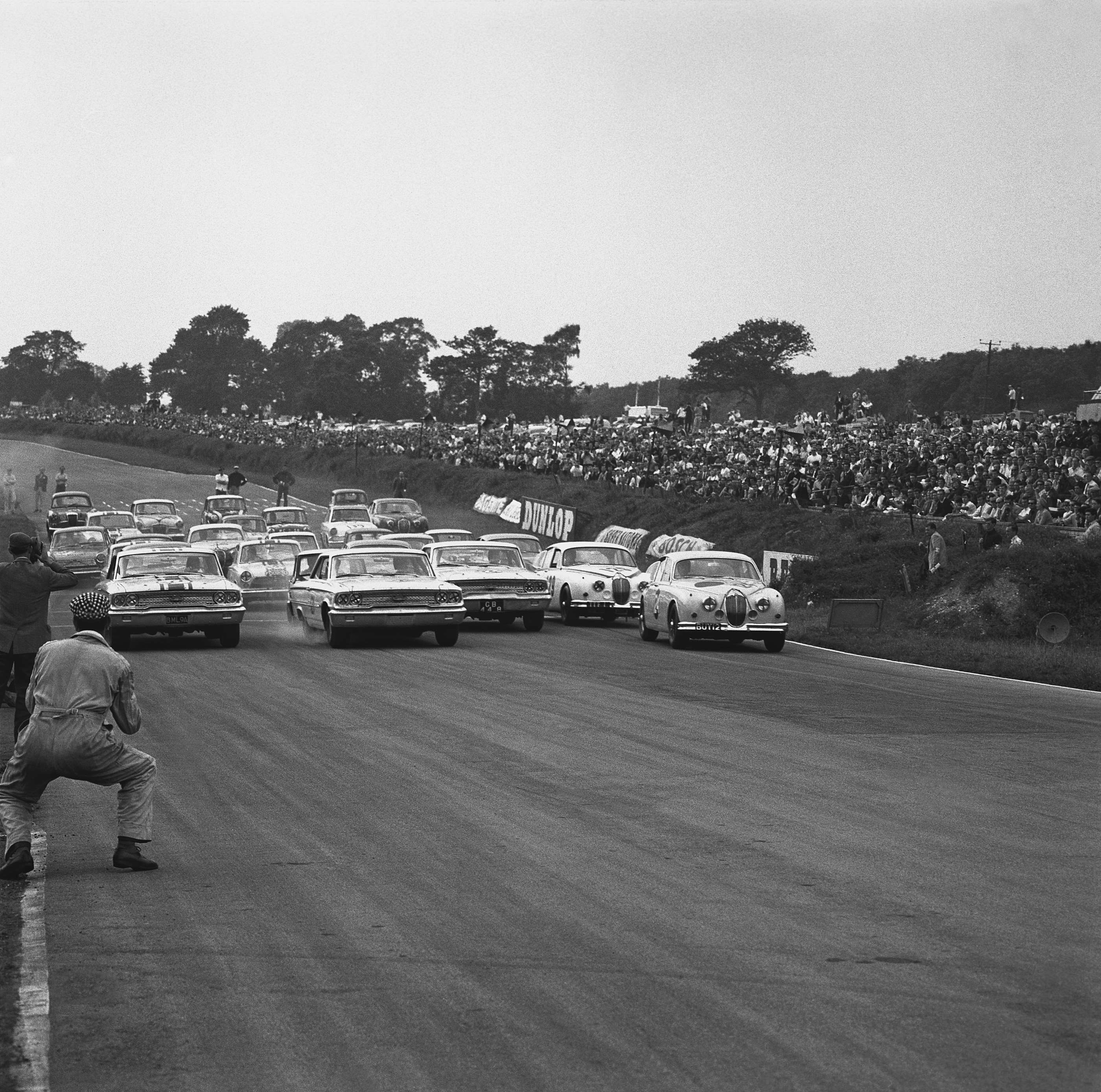 Clark (Galaxie) vs Hill (Jag) at the off 1963, BSCC, Brands Hatch.