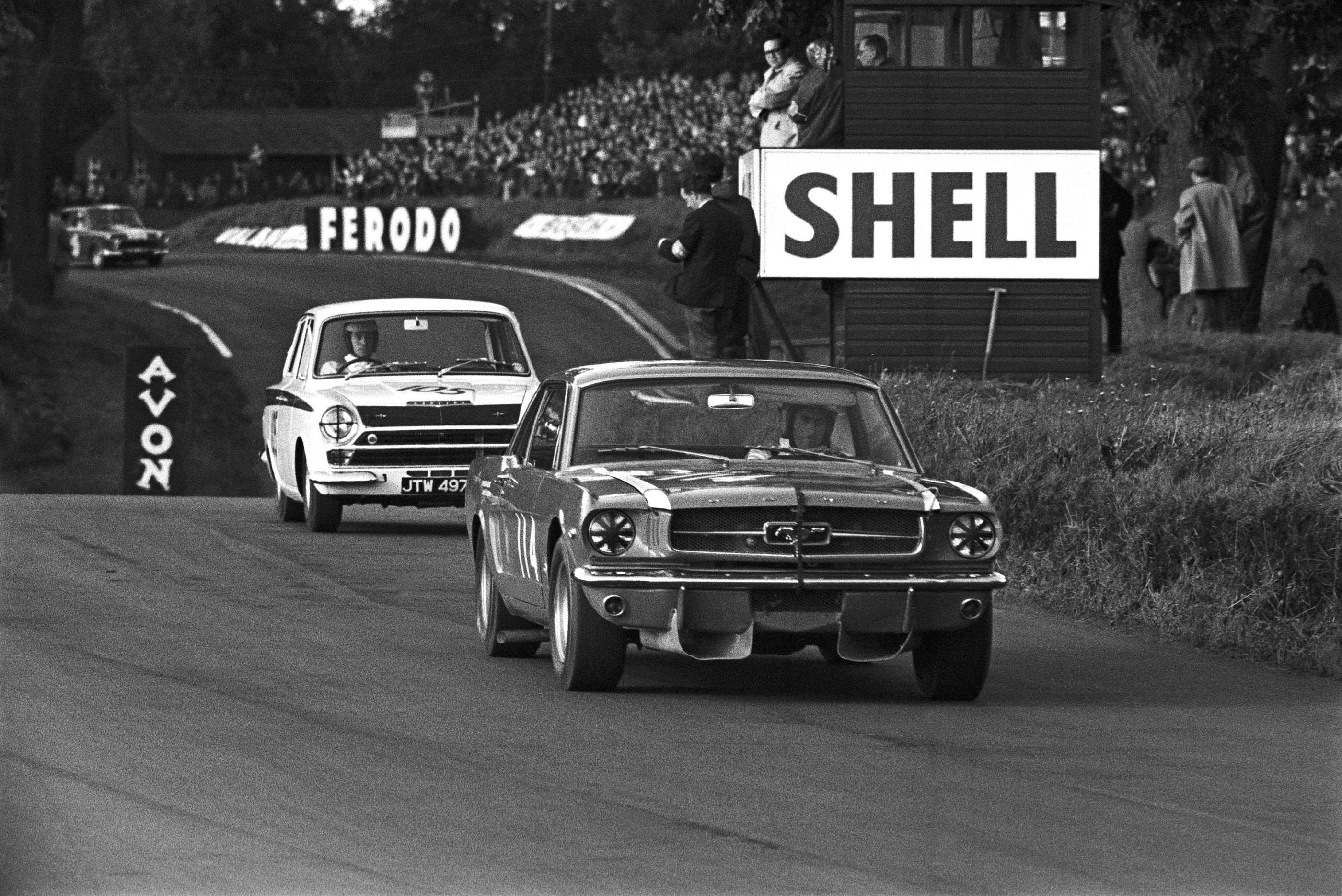 Brabham (Mustang) leading Clark (Cortina) at Oulton Park