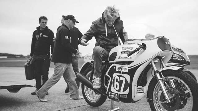 carl_fogarty_triumph_21021706.jpg