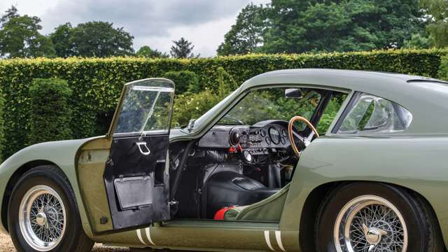 aston_martin_dp215_rm_sothebys_31071837.jpg