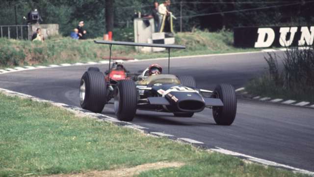 rob_waker_racing_goodwood_revival_23081831.jpg