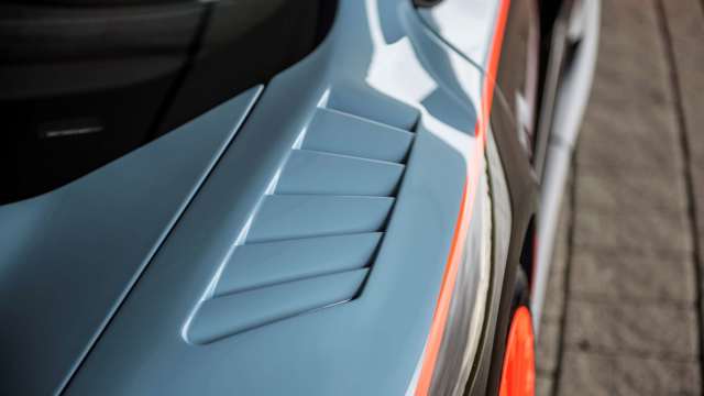 mclaren_675lt_gulf_01062018_01061807.jpg