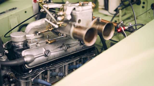 borgward_isabella_goodwood_revival_08091812.jpg