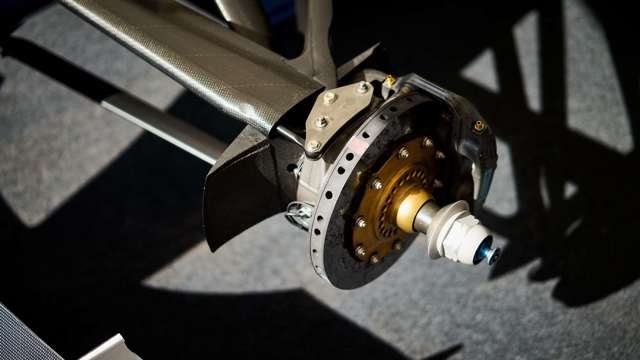 williams-fw19-brakes-formula-1-james-lynch-goodwood-19122019.jpg