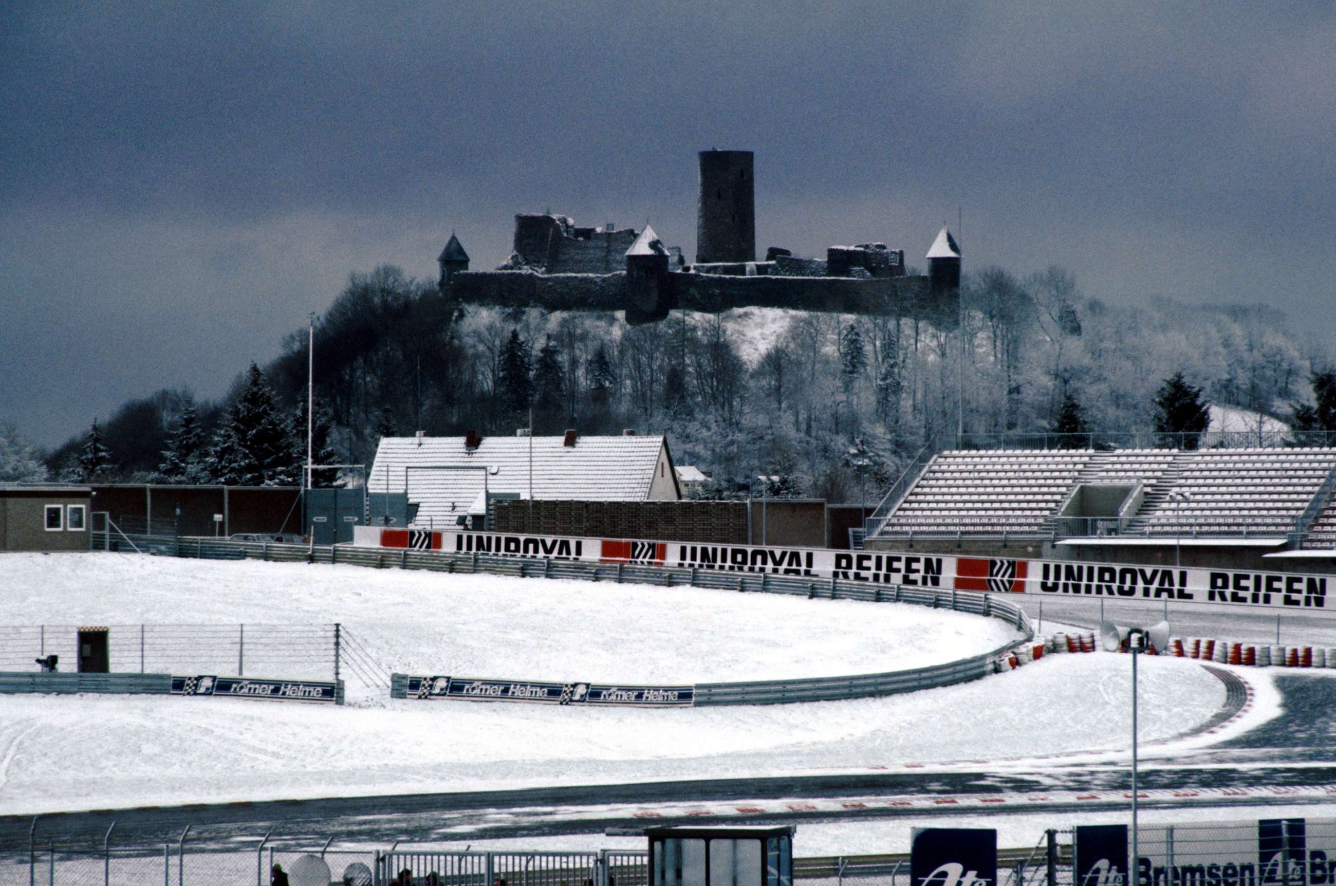 weather-cancelled-motorsport-f3000-1985-nurburgring-motorsport-images-goodwood-12112019.jpg