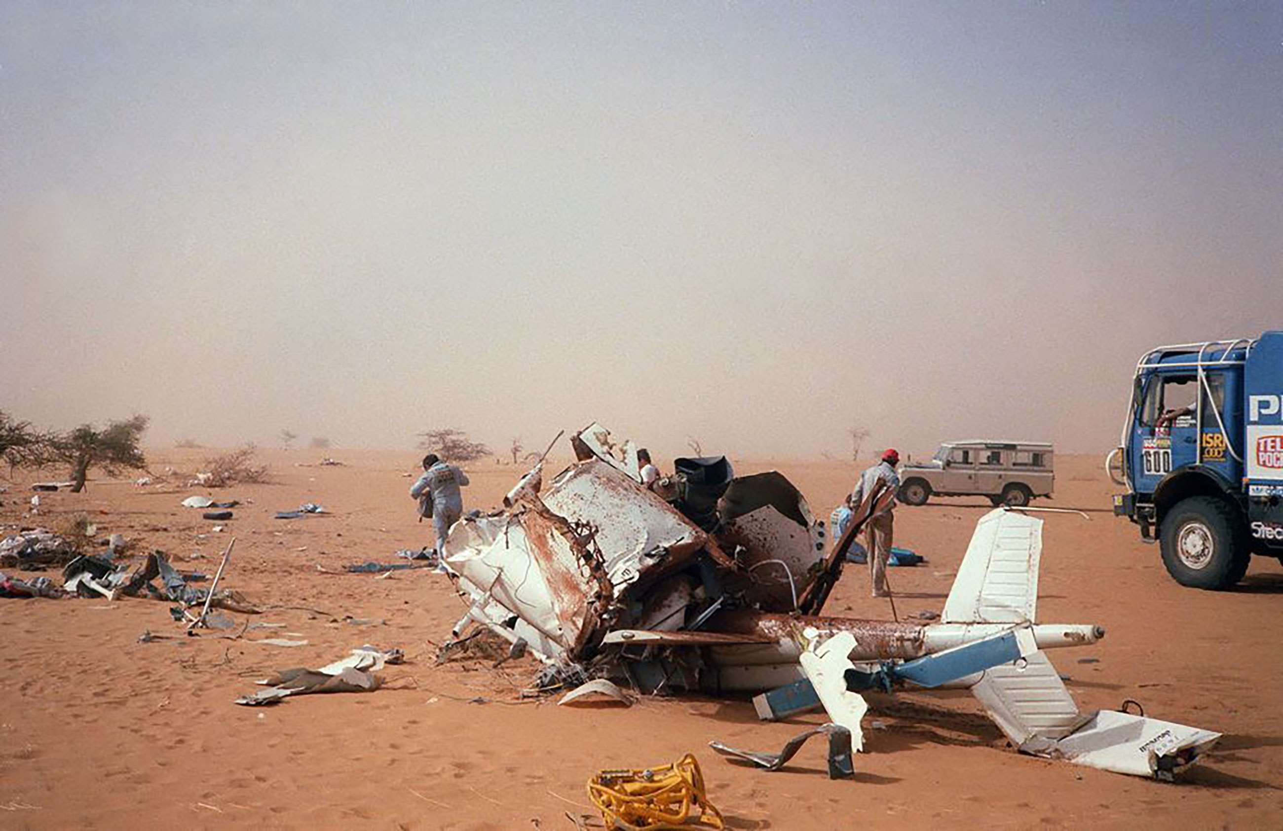 dakar-1986-helicopter-crash-goodwood-07012019.jpg