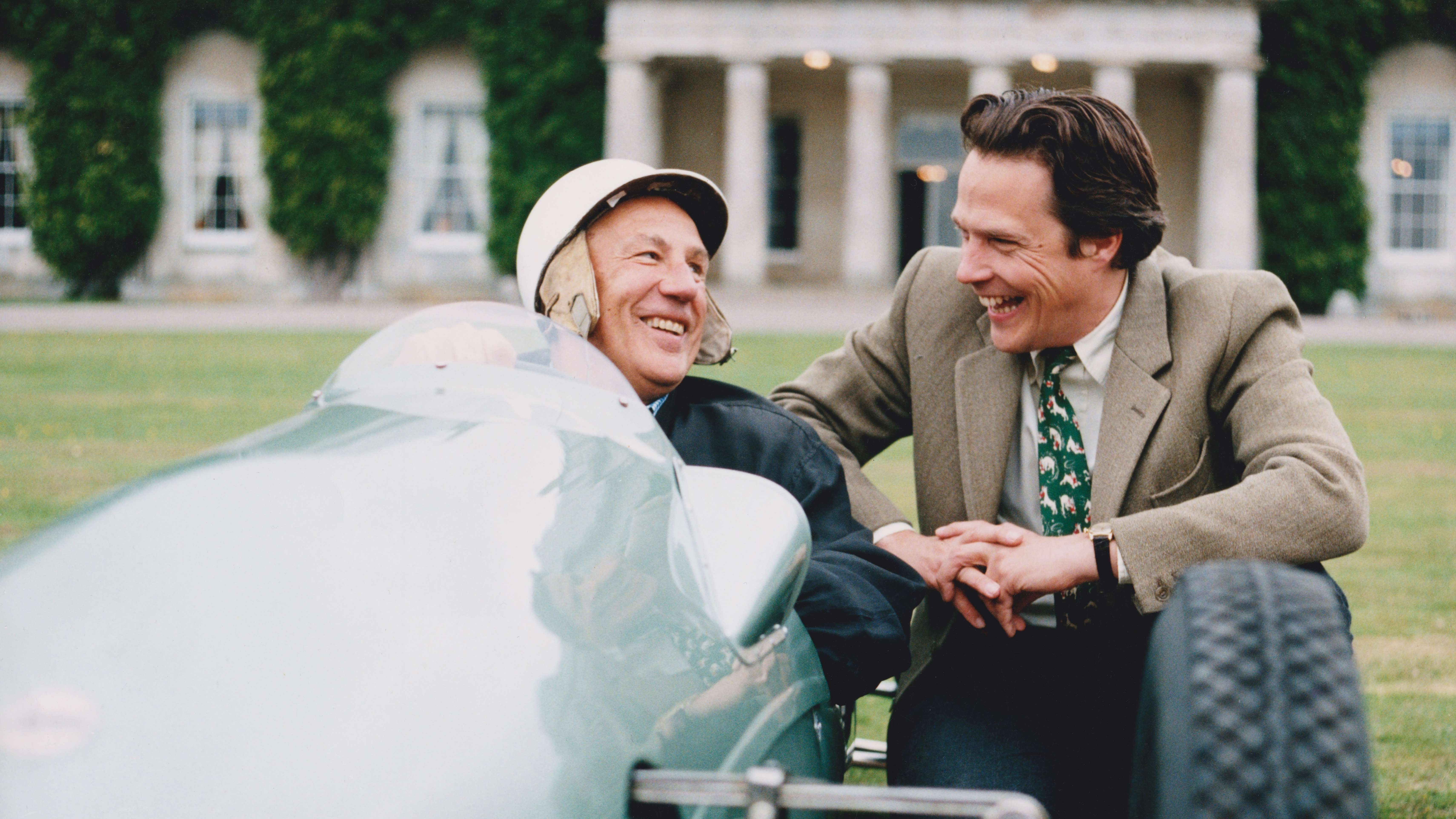 sir-stirling-moss-1929-2020-with-the-duke-of-richmond-2.jpg