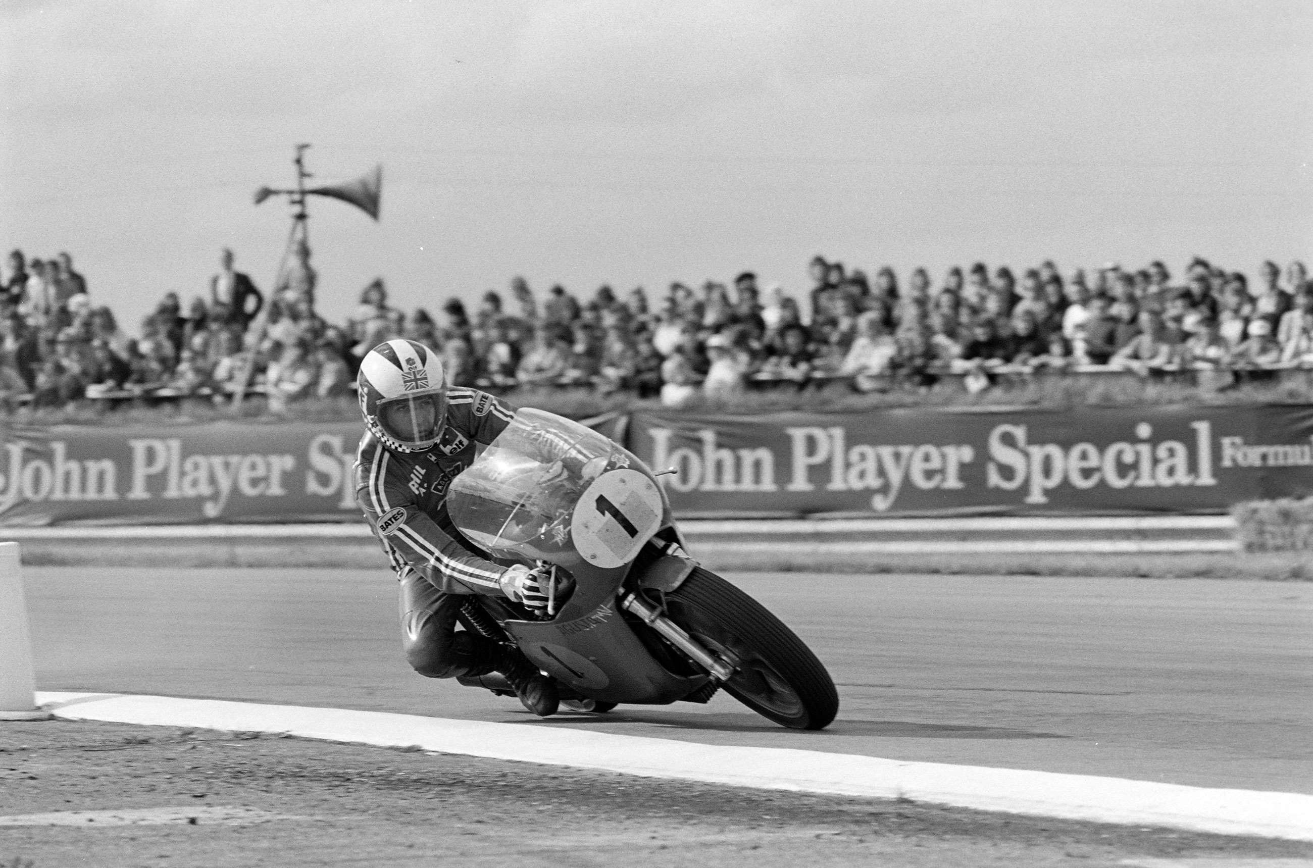 1974, Silverstone. Phil Read on his MV Augusta.