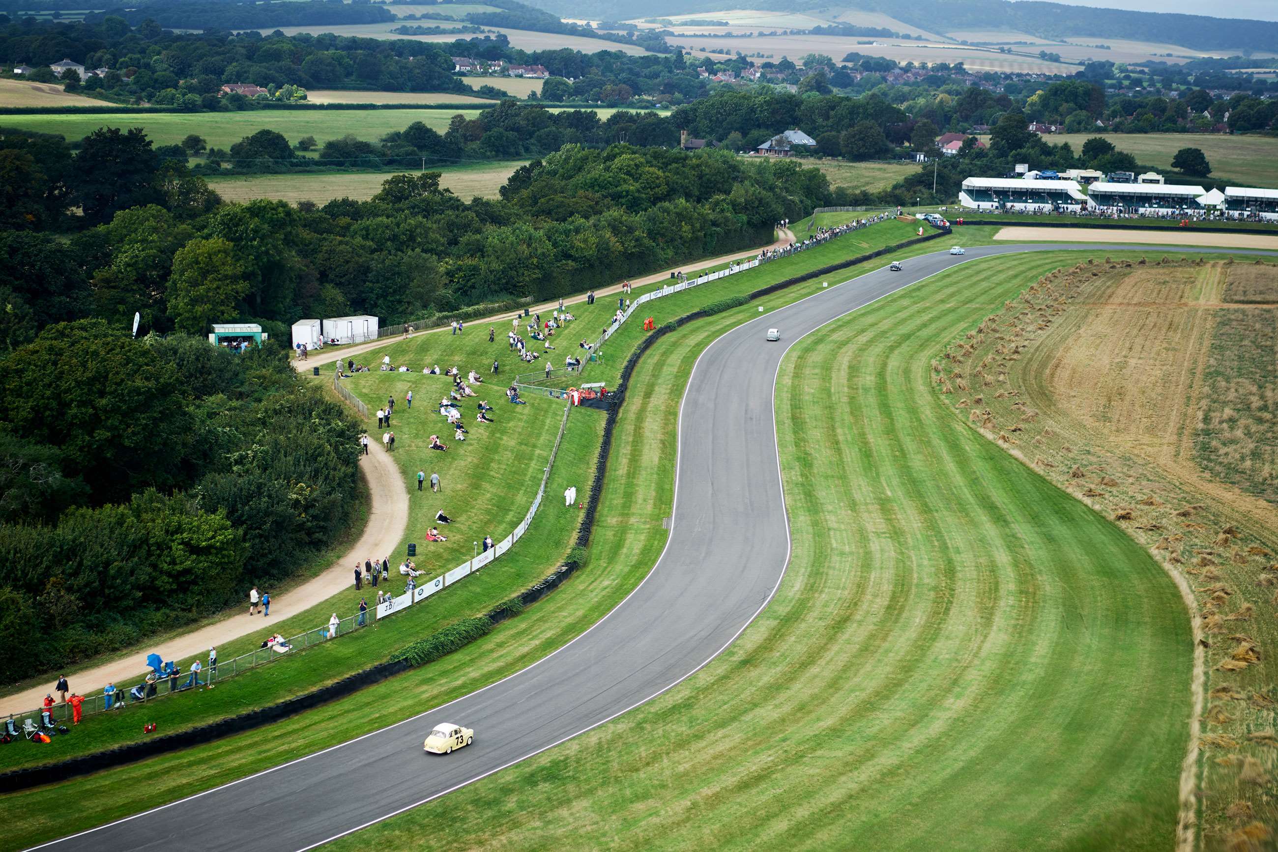 goodwood motor racing circuit