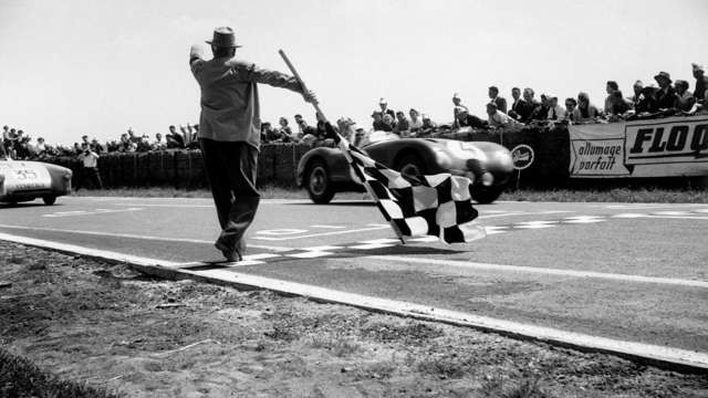 Moss winning at Reims, 1953.