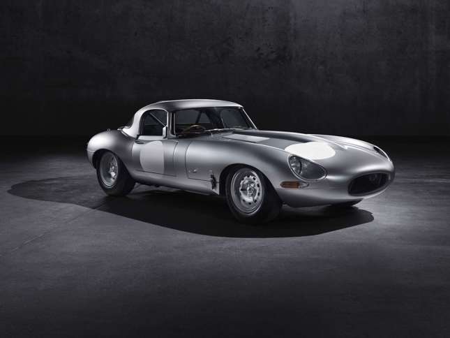 Jaguar C-Type continuation car brings back 1950s racing icon