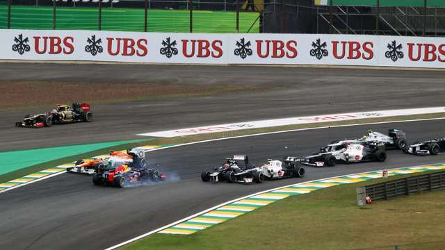 best-tital-deciding-f1-races-8-brazil-2012-brazil-sebastien-vettel-red-bull-rb8-spin-sutton-mi-06122021.jpg