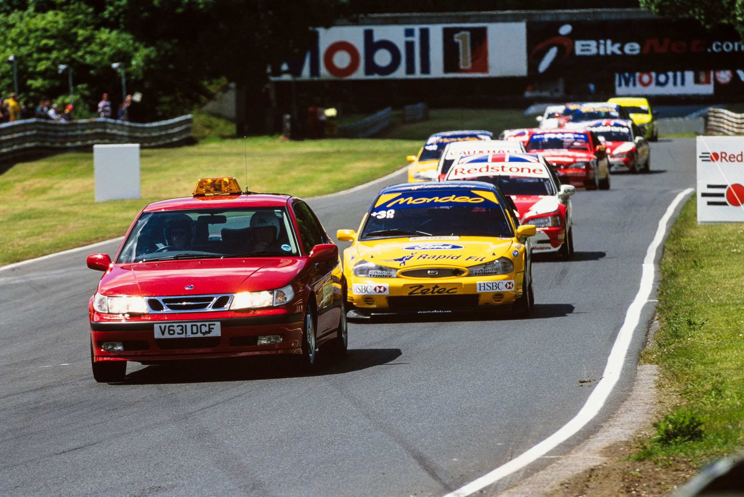 best-safety-cars-10-saab-95-btcc-2000-oulton-park-jeff-bloxham-mi-07122021.jpg