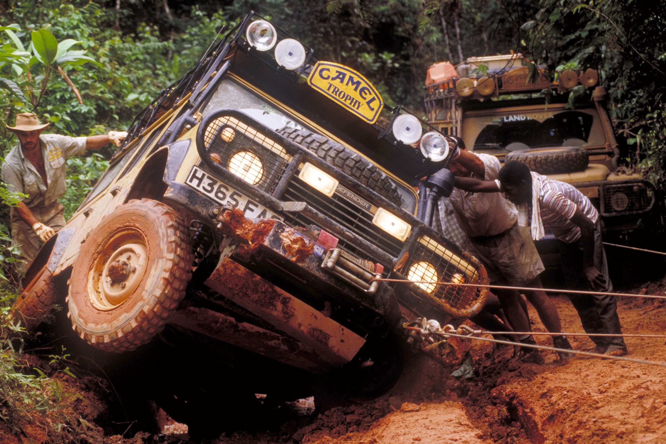 camel-trophy-1990-land-rover-defender-goodwood-24032021.jpg