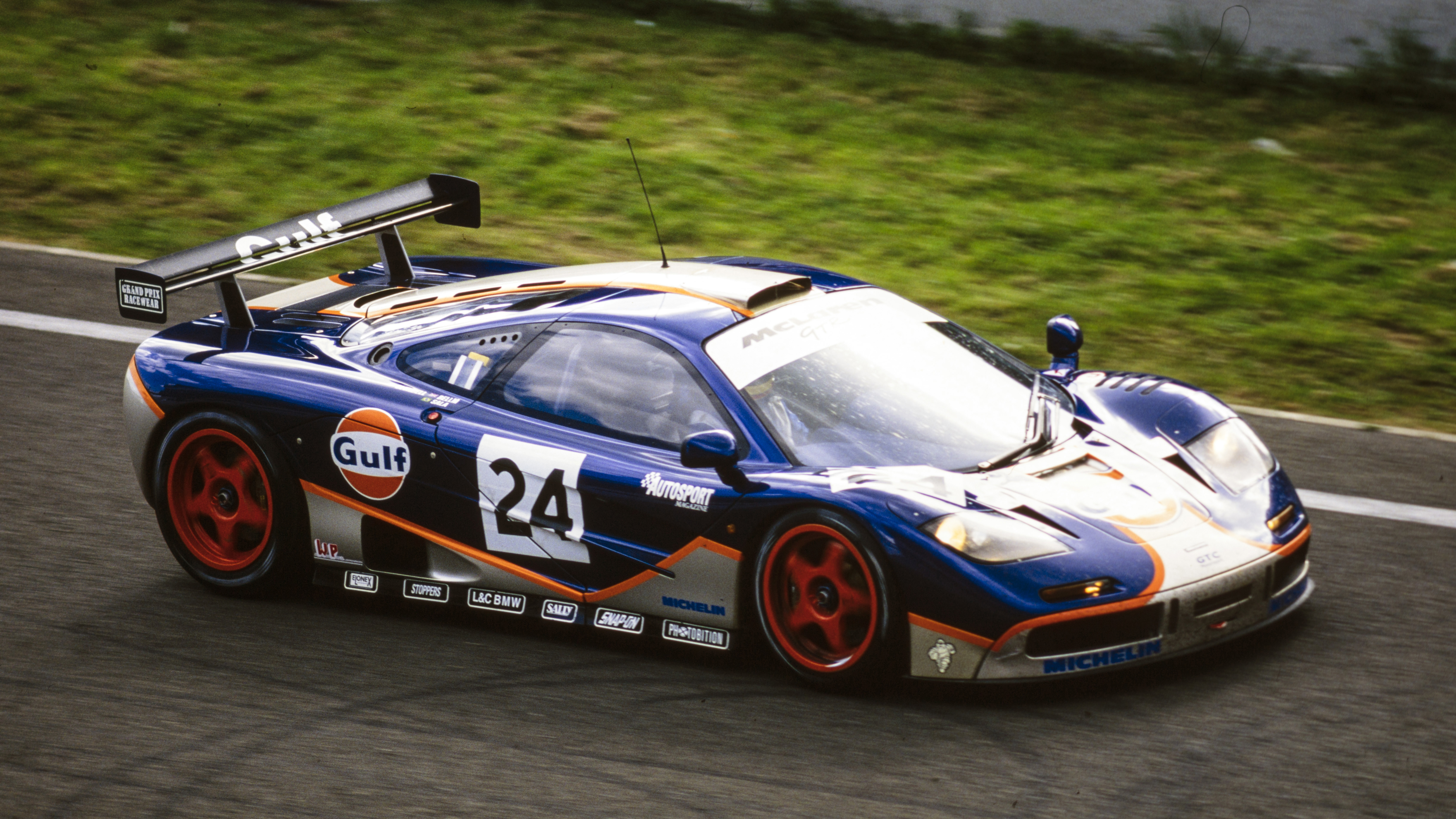 frankel 1995 gulf mclaren f1 gtr 2.jpg