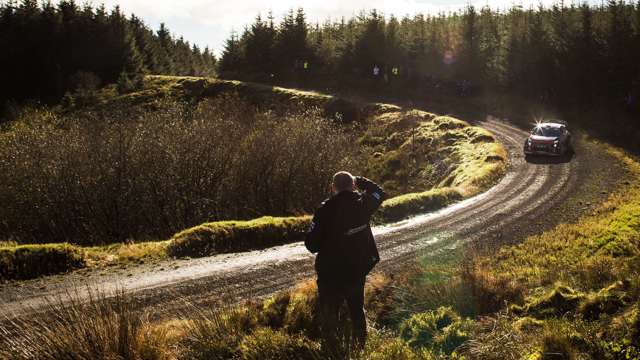 wales_rally_gb_02111709.jpg