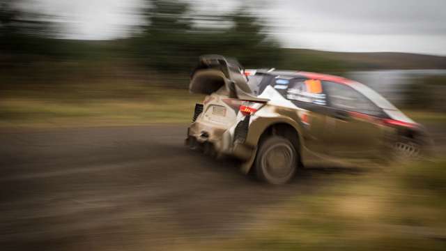 wales_rally_gb_02111786.jpg