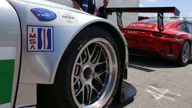 porsche_911_flying_lizard_hsr_mitty_road_atlanta_201704221718101707.jpg