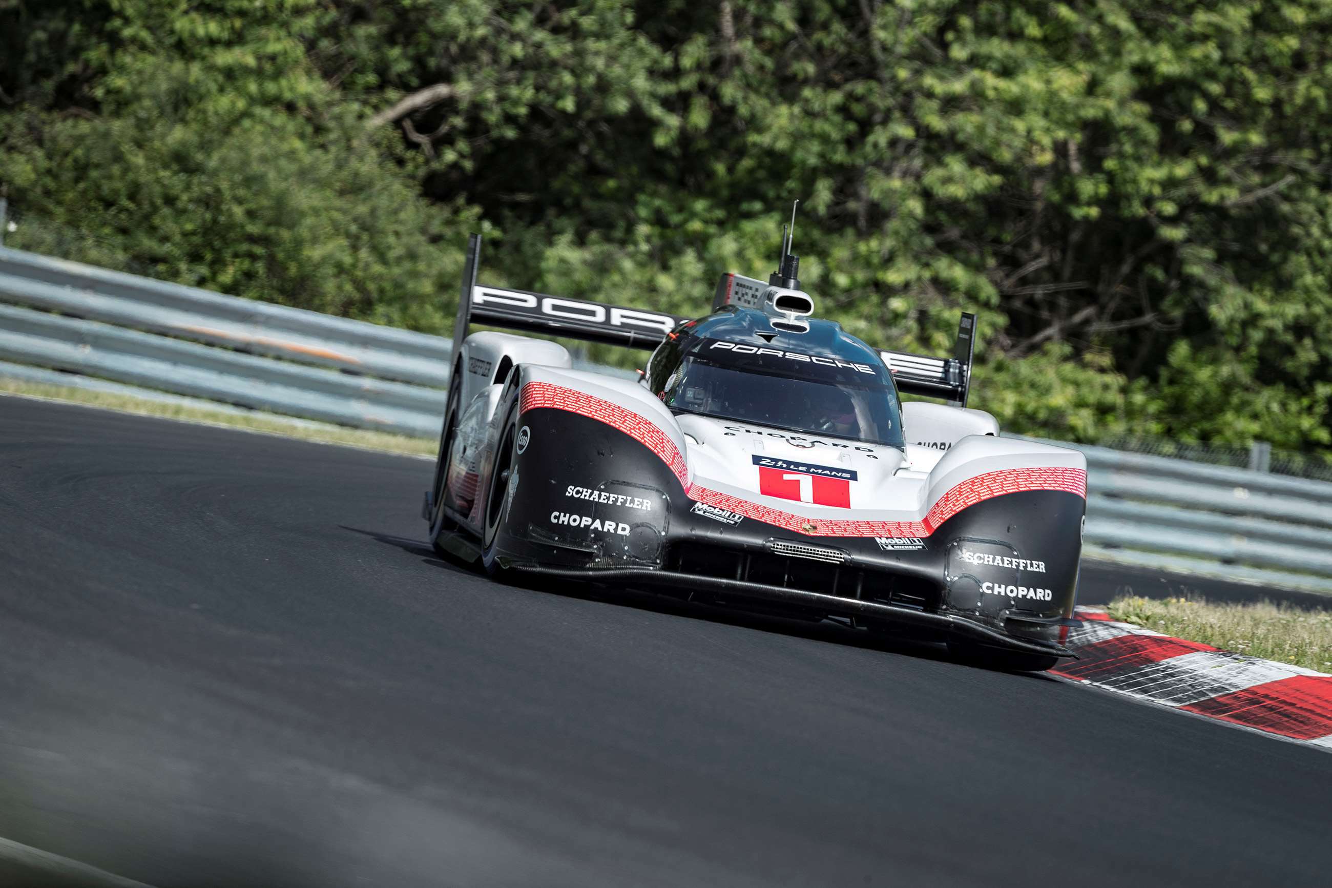 porsche_919_evo_nurburgring_29061805.jpg