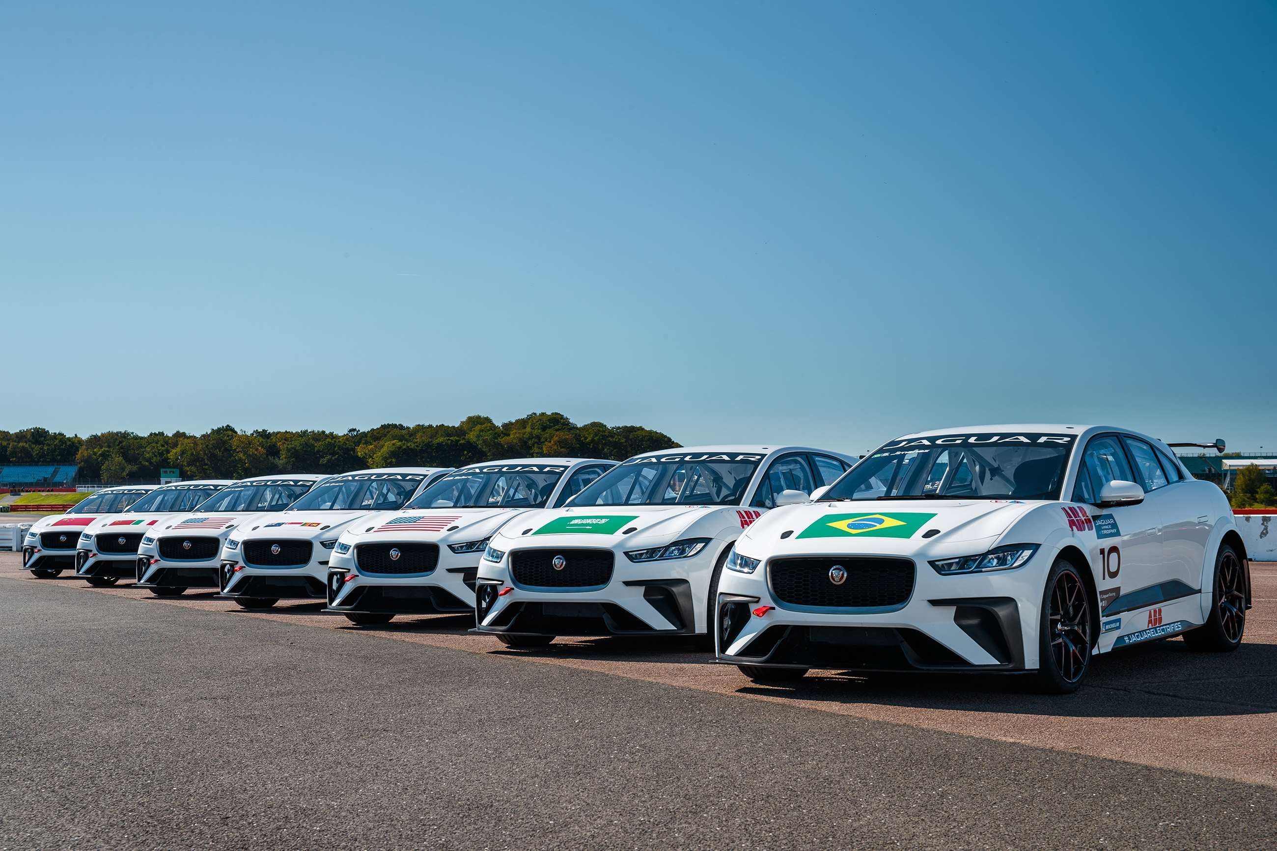 Jaguar i Pace ETROPHY